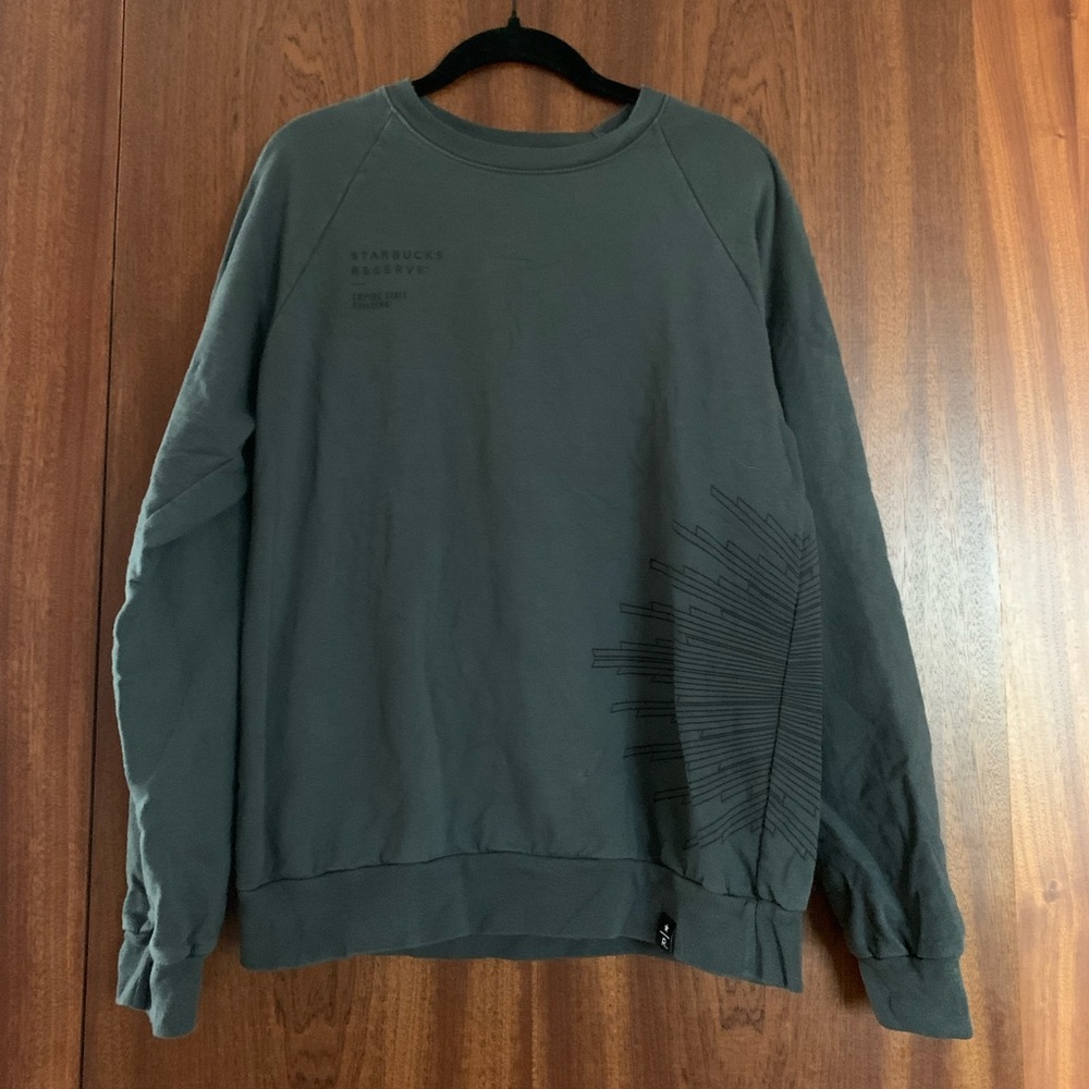 Starbucks Empire State Building Crewneck Sweatshirt medium
